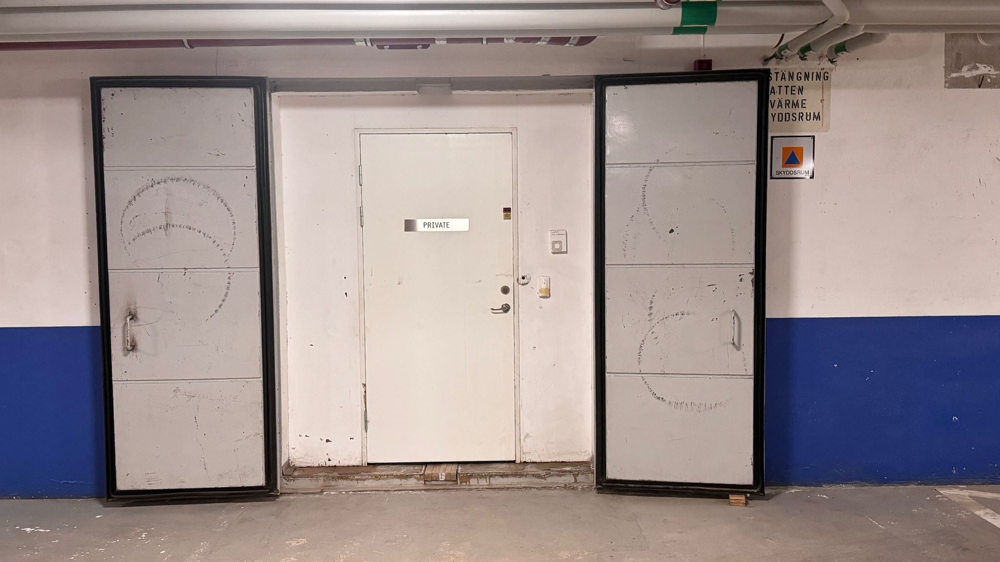 Dörrar till skyddsrum